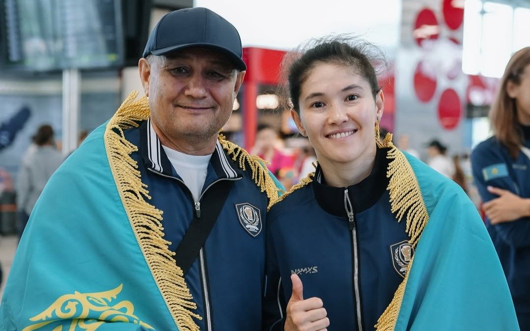 Назым не проиграла — тренер Кызайбай сравнил чемпионаты мира от IBA и World Boxing