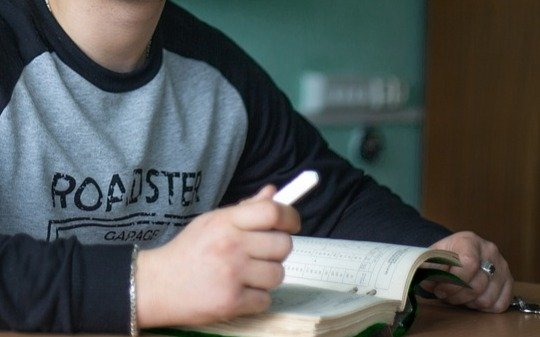 В области Жетысу подростков втягивали в подпольные религиозные уроки