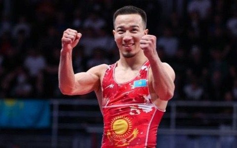 Айдос Султангали стал чемпионом мира по борьбе в олимпийском весе