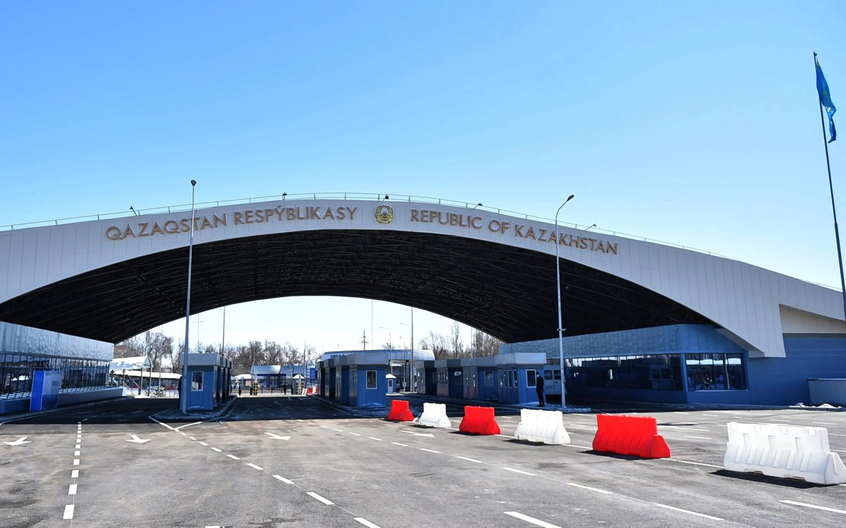 Два пункта пропуска на границе Казахстана и Кыргызстана получат международный статус