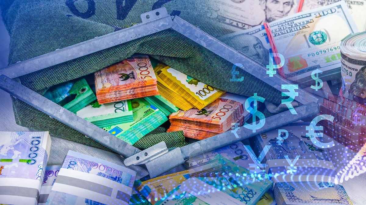 Доллар подорожал до 548 тенге на бирже