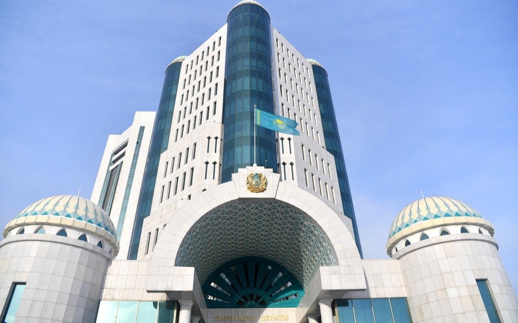 Сенат вернул в Мажилис законопроект об искусственном интеллекте