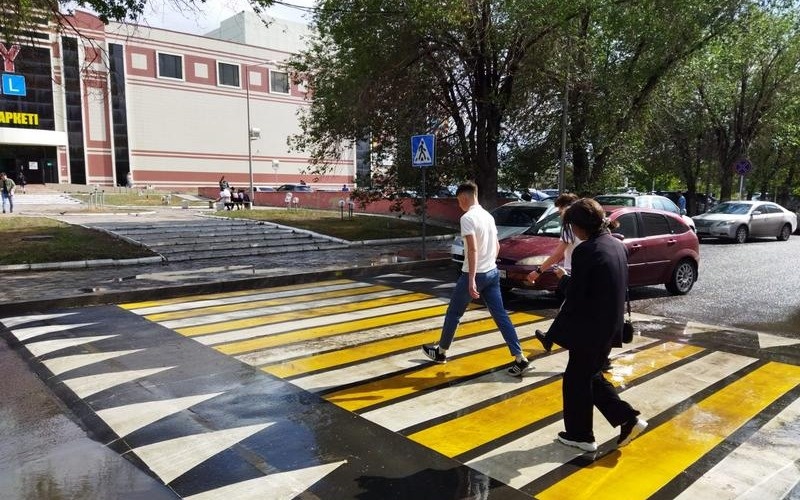 За что и на сколько штрафуют пешеходов в Казахстане