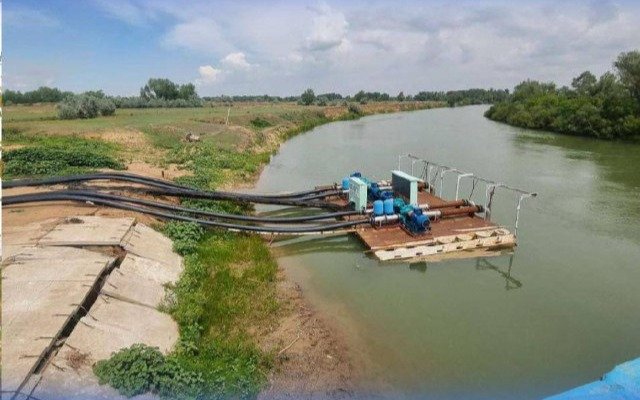 В одном из каналов Тараза нашли тело мужчины