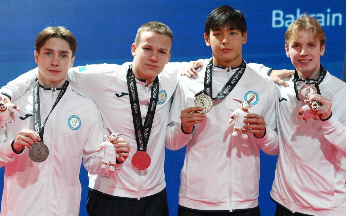 Мужская сборная по плаванию принесла Казахстану «серебро» Азиатских игр