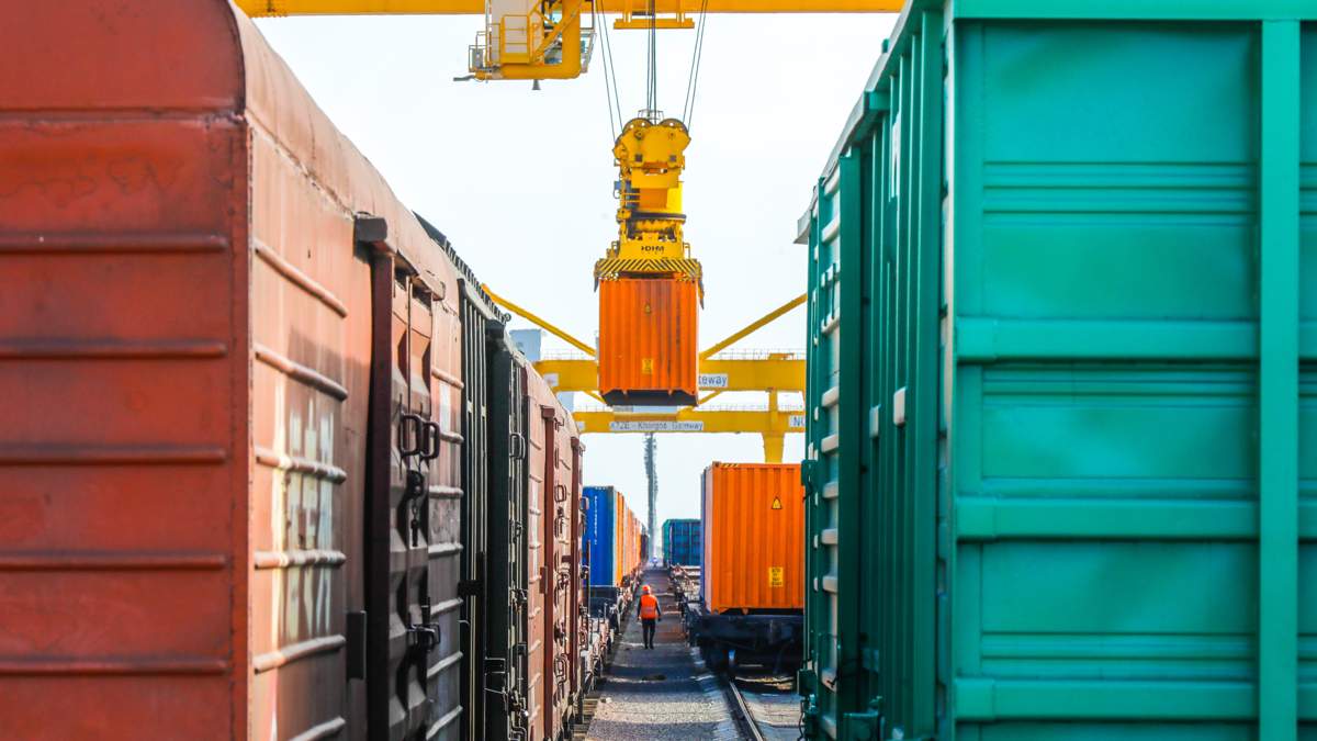 Ввоз и вывоз товаров: новая форма уведомления вводится в Казахстане с 2026 года