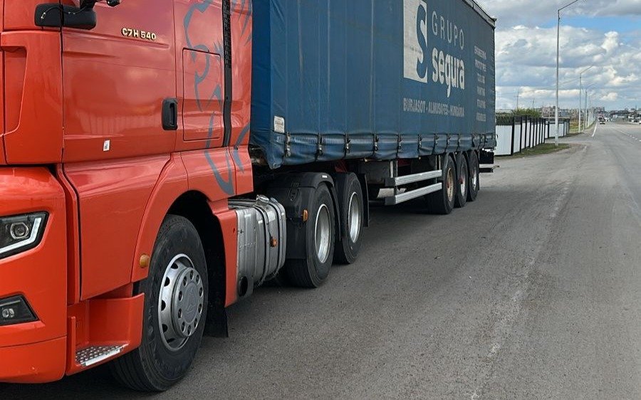 Депутат рассказал, почему казахстанские дороги не выдерживают собственных стандартов