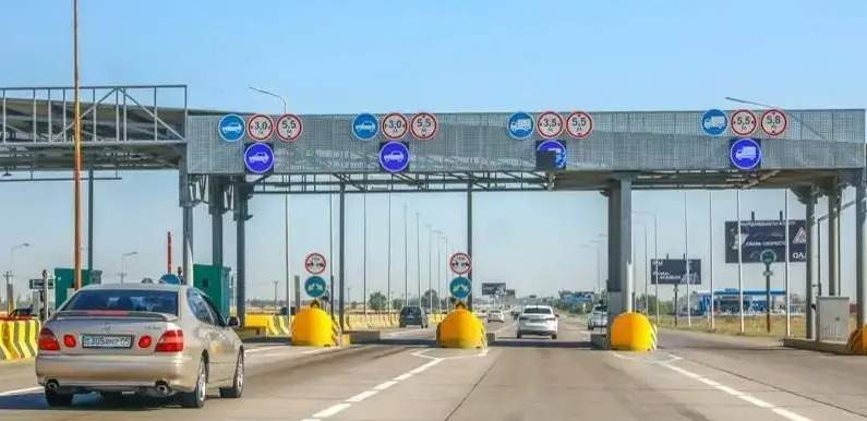 Казахстанцы заплатили 62 млрд тенге за проезд по платным дорогам в 2025 году