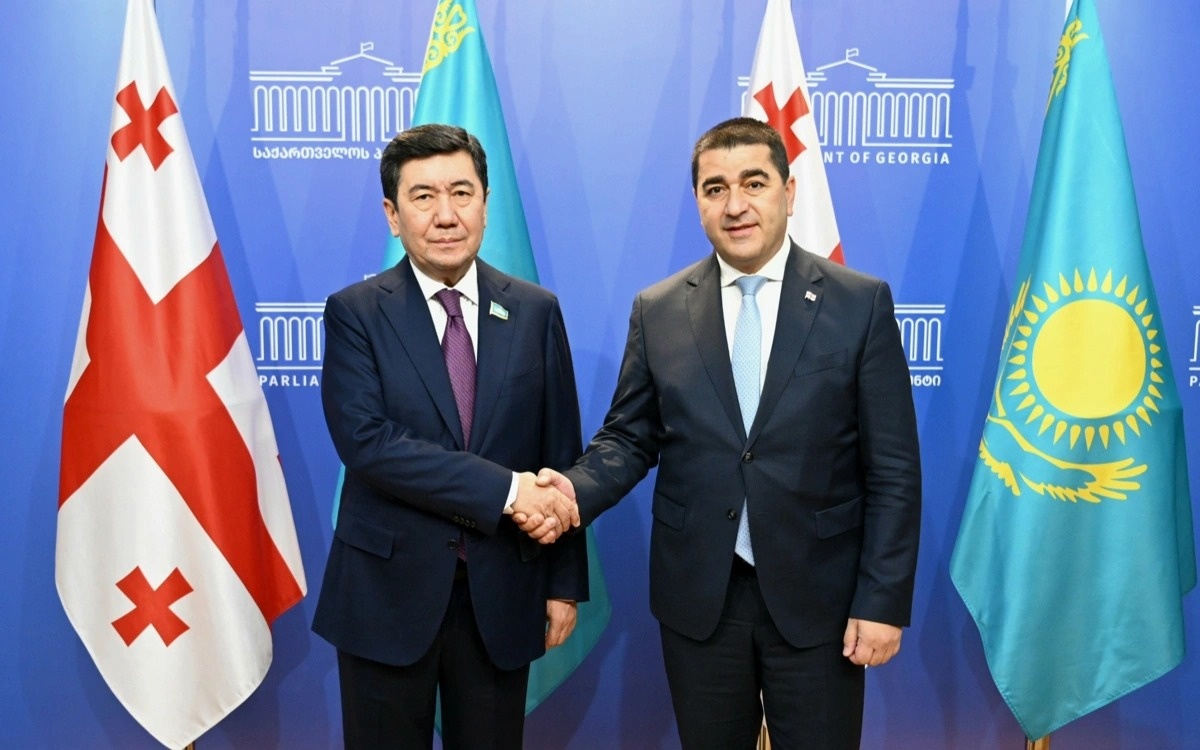 Спикер Мажилиса посетил Грузию с официальным визитом