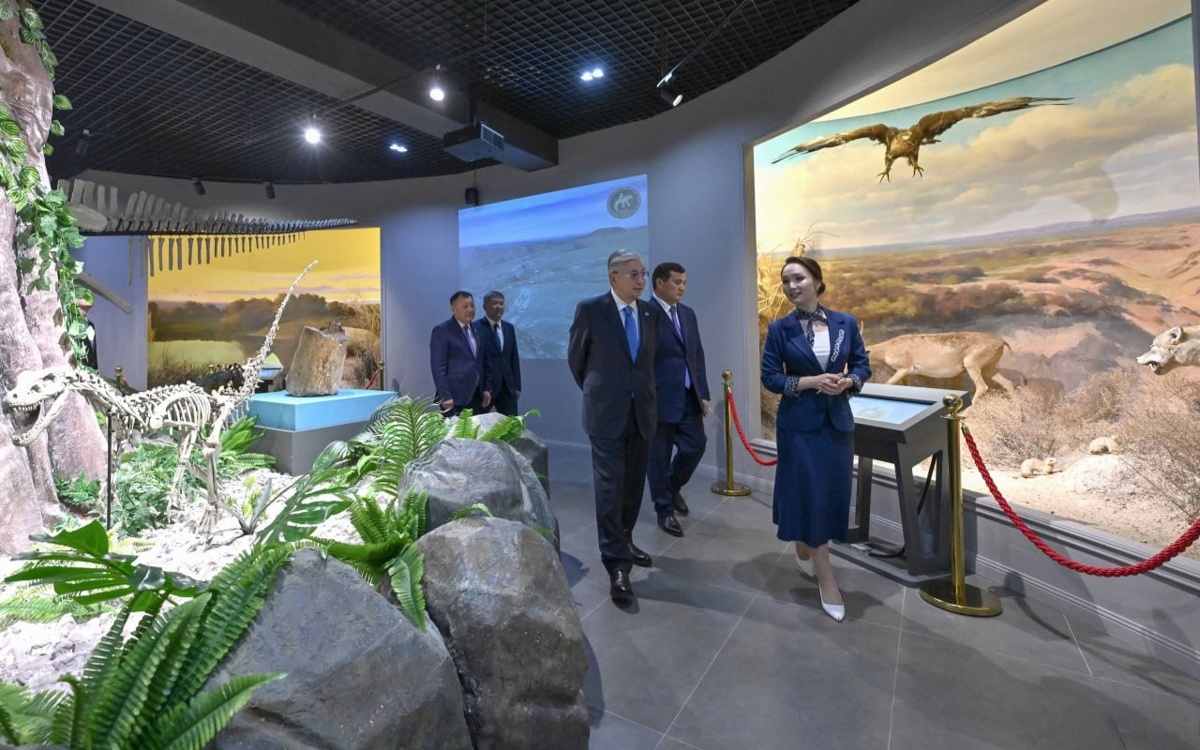 Президент осмотрел новый историко-краеведческий музей Кызылординской области