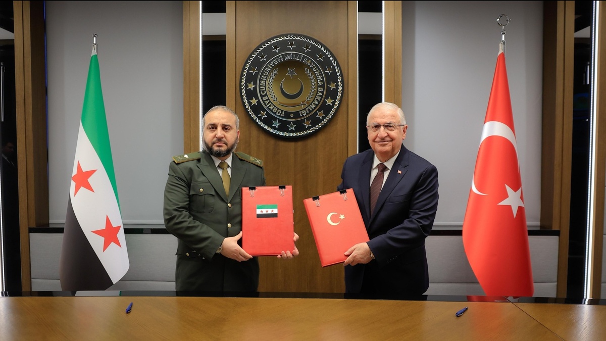 Турция начала обучение сирийских военных в своих академиях