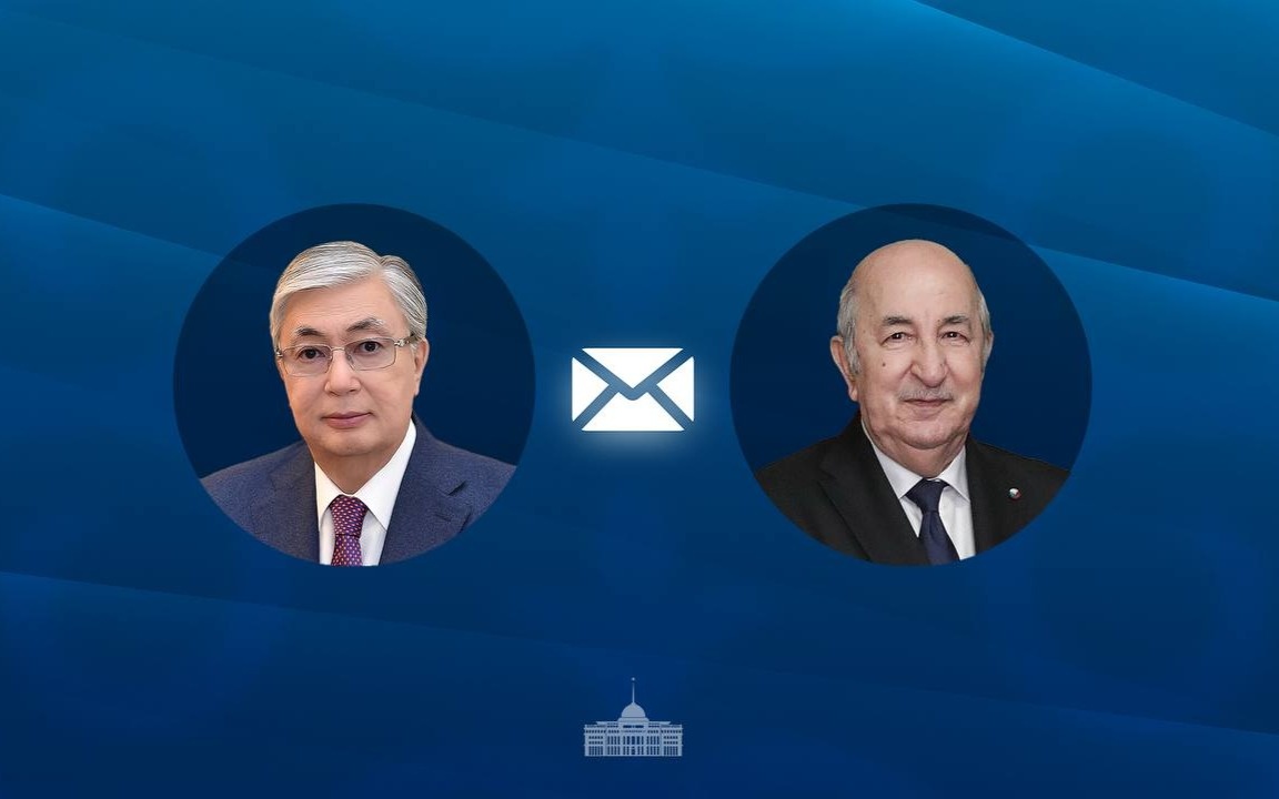 Глава государства направил поздравительную телеграмму Президенту Алжира