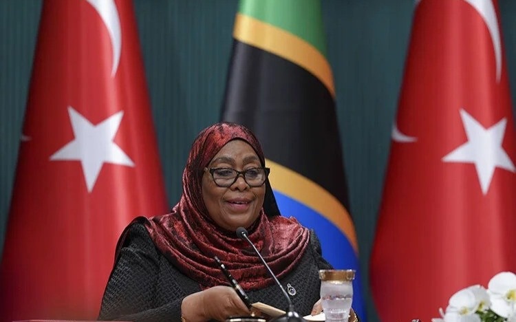 На выборах президента в Танзании вновь победила женщина