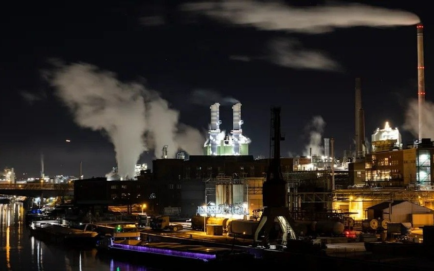 Каждая третья компания в Германии планирует сократить рабочие места к 2026 году