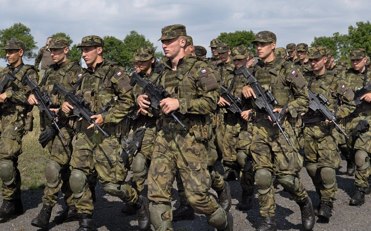Чешская армия бьет рекорды по новобранцам
