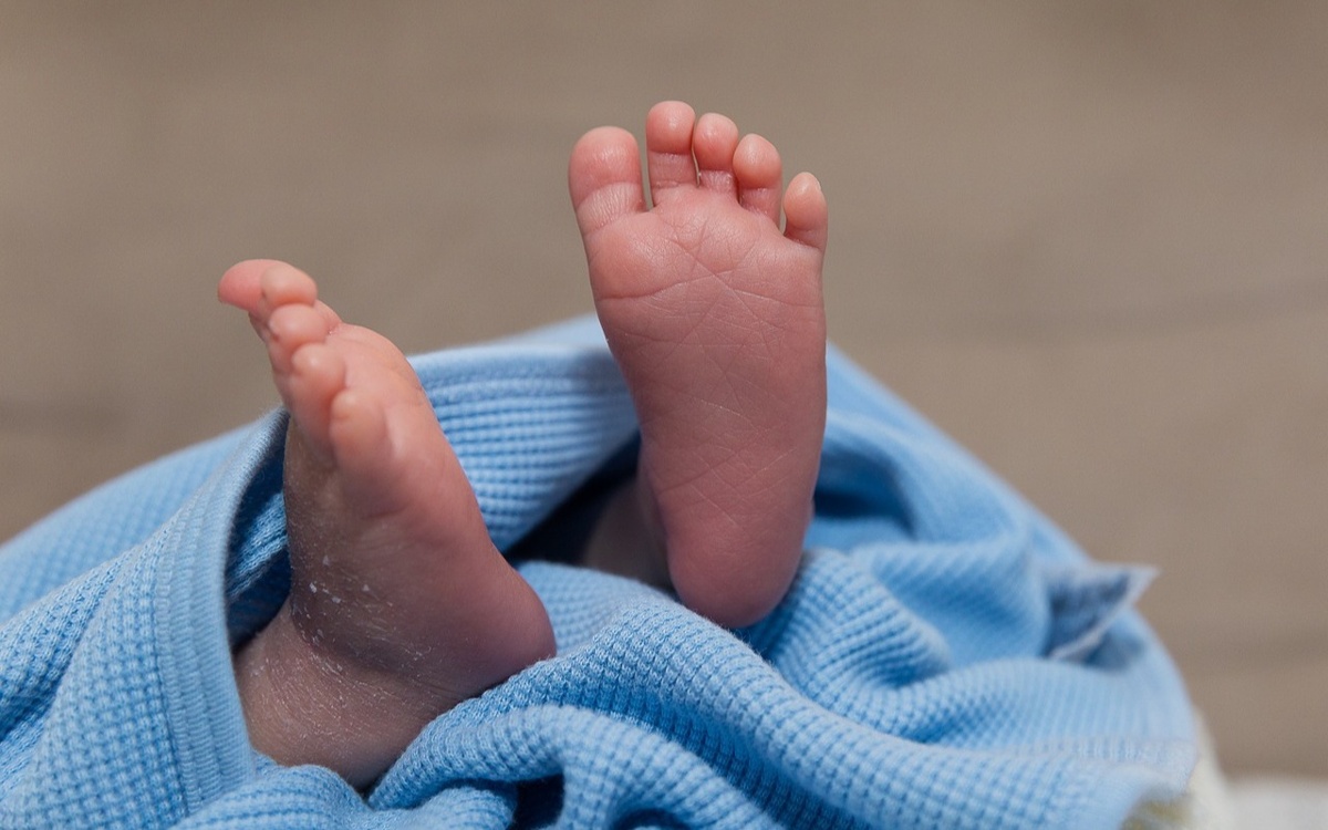 Дело о найденном в мусорке новорожденном прекращено в Уральске