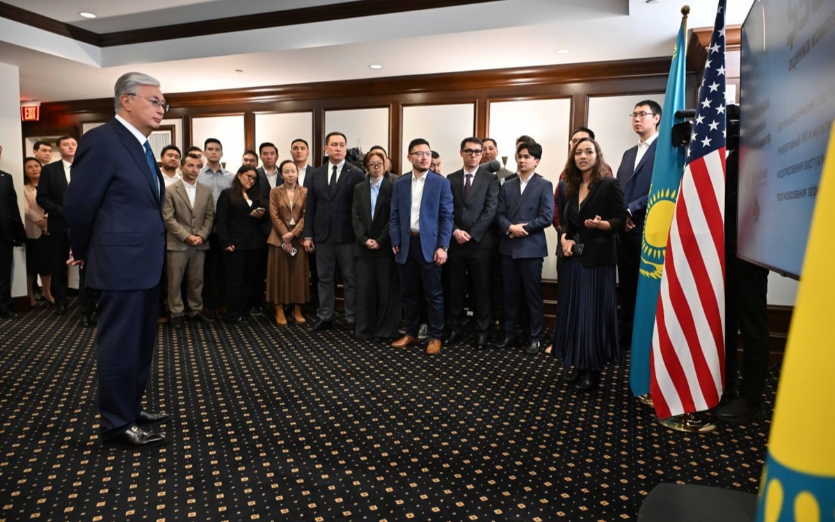 Касым-Жомарту Токаеву представили казахстанские IT-стартапы в Вашингтоне