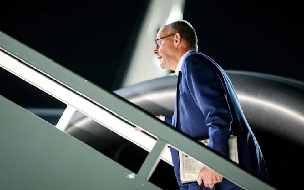 Канцлер Германии прилетел в Бразилию обсудить защиту климата