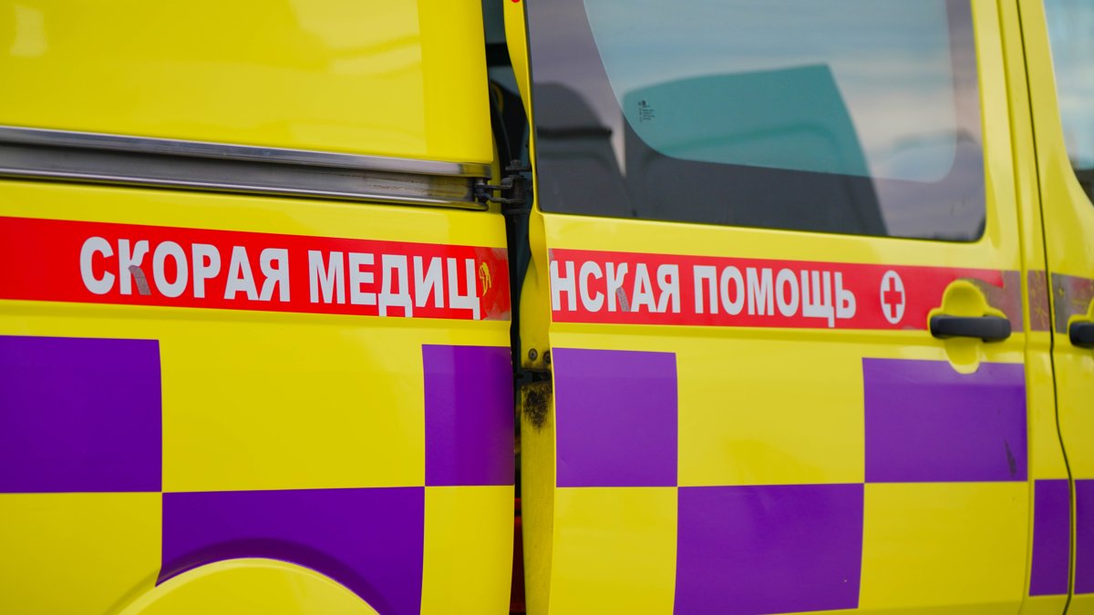 Двое из пострадавших при крушении кирпичной облицовки в Астане — фельдшеры