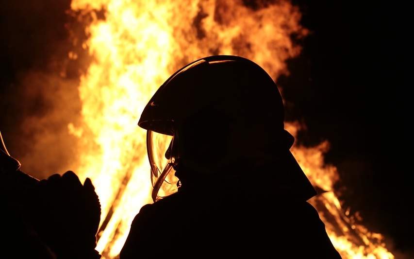 Банный комплекс горел в Талдыкоргане: эвакуированы 22 человека