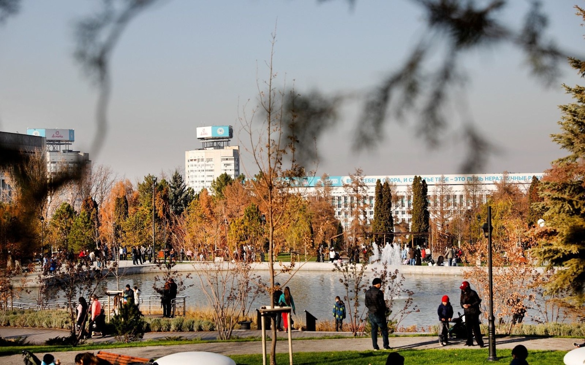 Новый сквер открыли в Алматы