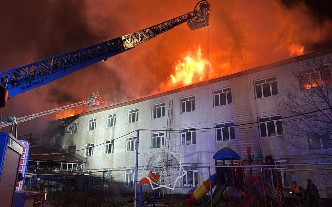 Сгоревший детский дом в Алматы восстановят за три месяца