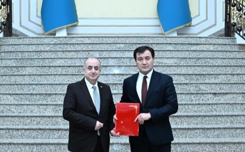 Новый Посол Ливана вручил копии верительных грамот в МИД Казахстана