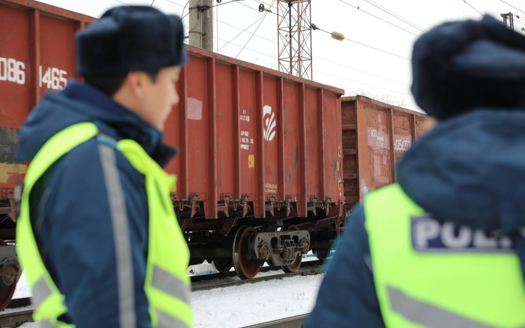 Цветной металл на 2 млн тенге украли с поезда: пятеро осуждены в Алматинской области