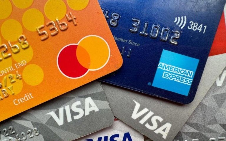 Долги американцев достигли нового рекорда в 18,6 трлн долларов