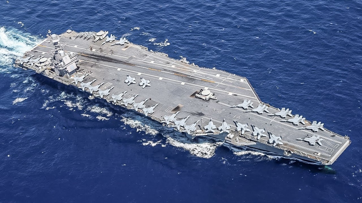 Авианосная ударная группа США прибыла в Карибское море