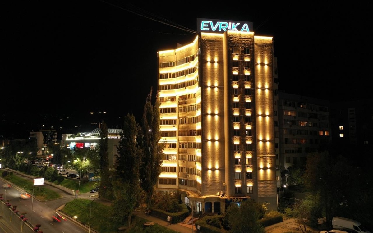 Все улицы Медеуского района Алматы будут освещены до конца 2025 года