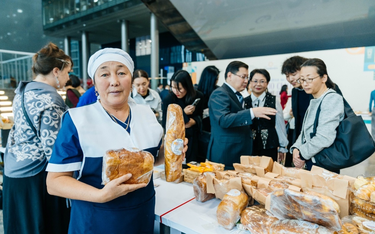 Одно село — один продукт: в Астане представили лучшие продукты регионов Казахстана
