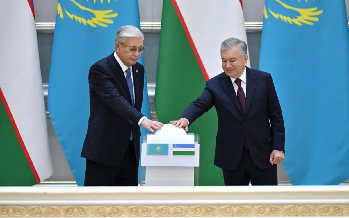 Главы Казахстана и Узбекистана приняли участие в запуске совместных проектов