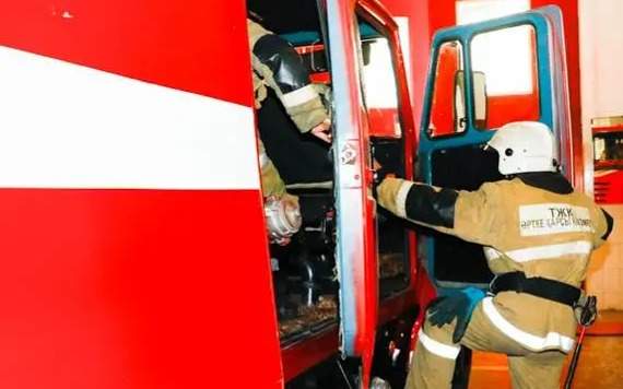 Пожар по повышенному рангу тушат в Костанае