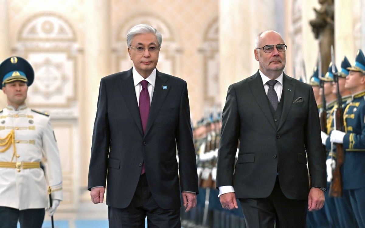 Президент Эстонии Алар Карис прибыл в Акорду