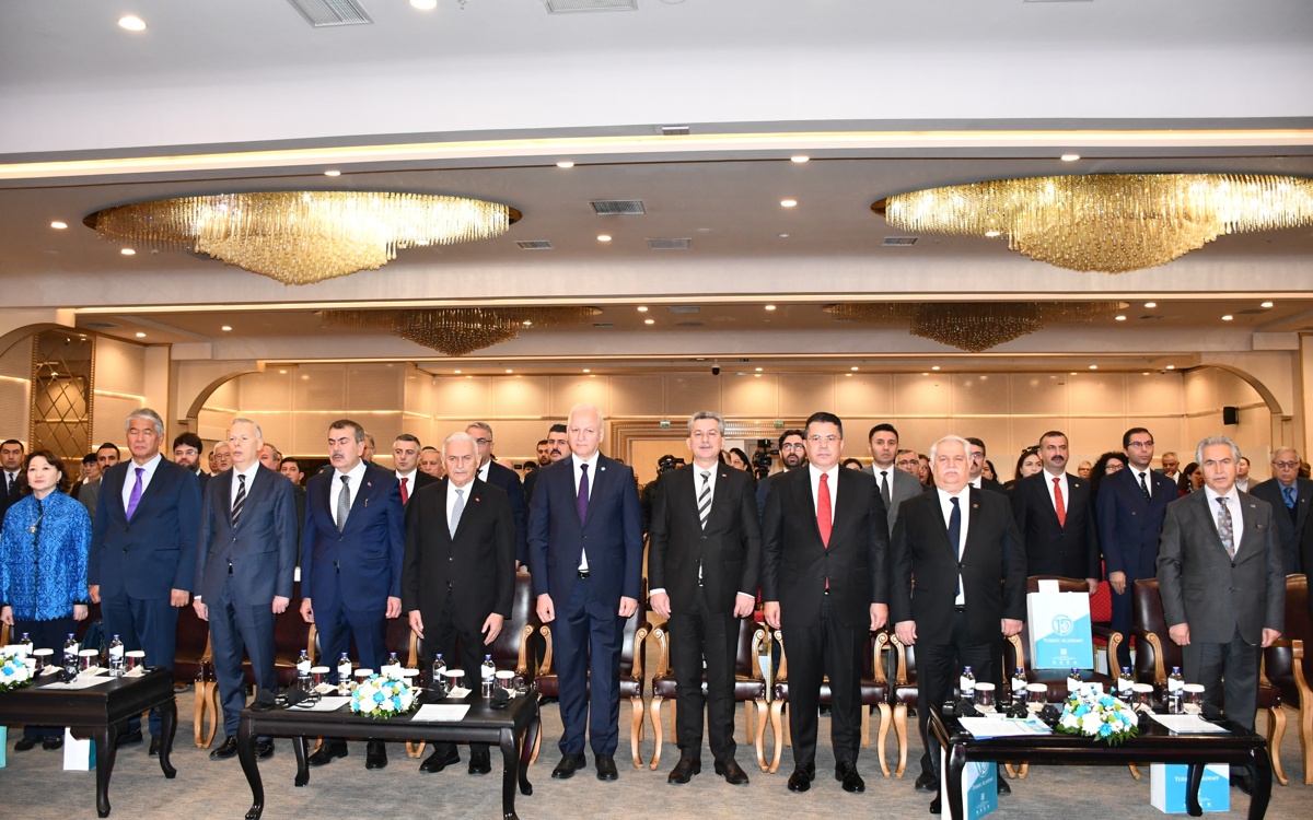 Международная тюркская академия отмечает 15-летие