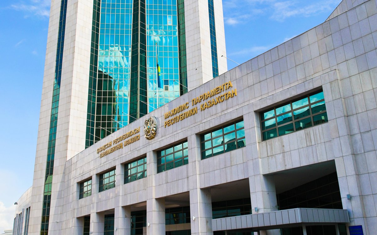 Законопроект по охране труда и защите прав работников рассмотрят в Мажилисе