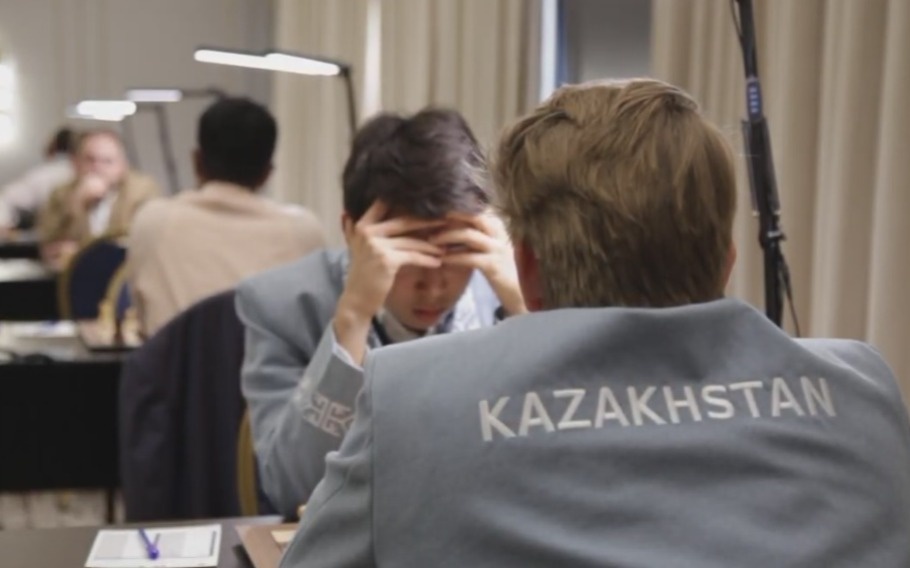 Опыт против молодости: в Алматы стартовал международный турнир KazChess Masters