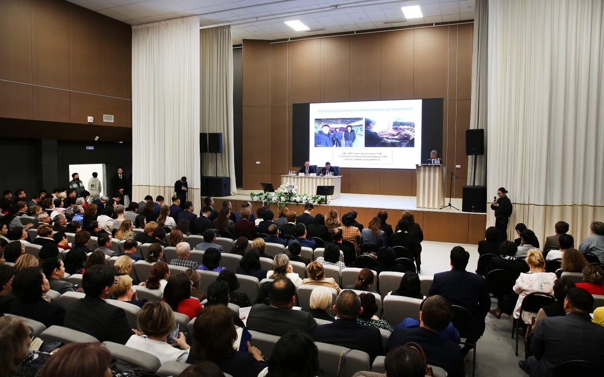 В школах Алматы запускают проект «Чистая школа — справедливое общество»