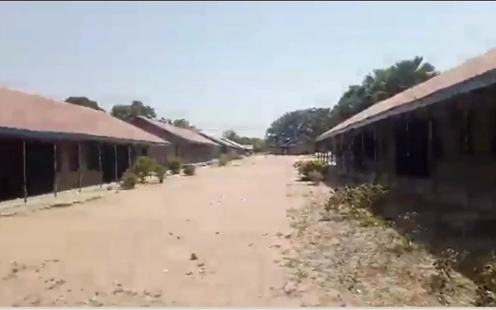 Боевики похитили более 300 детей из католической школы в Нигерии