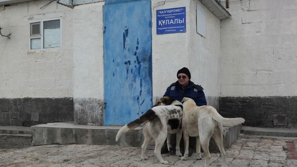 Наедине с морем: как метеоролог 29 лет живет и работает на острове Кулалы