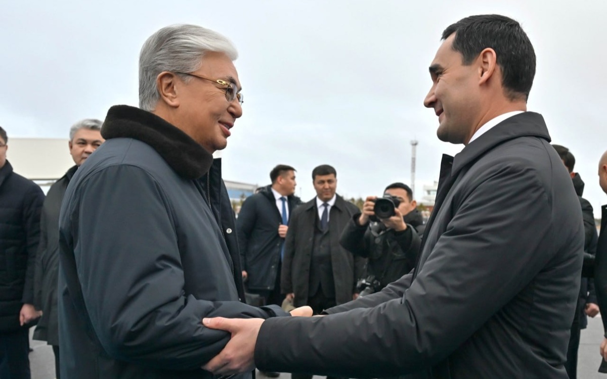 Касым-Жомарт Токаев встретил Сердара Бердымухамедова, прибывшего в Казахстан с госвизитом