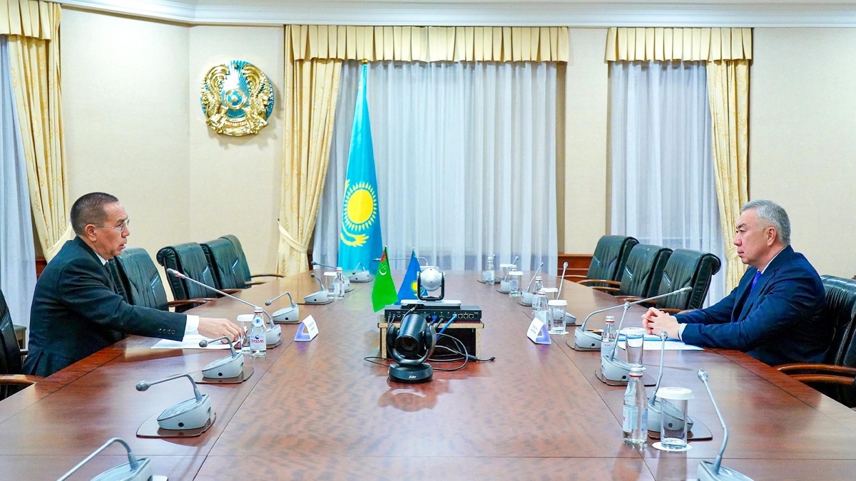 Казахстан и Туркменистан расширяют «зеленый коридор» для овощей и фруктов