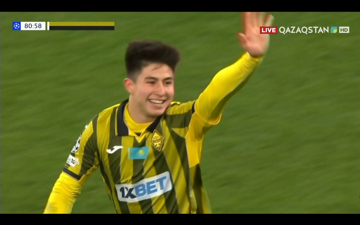 Дастан Сатпаев отыграл один мяч после ошибки вратаря «Копенгагена»
