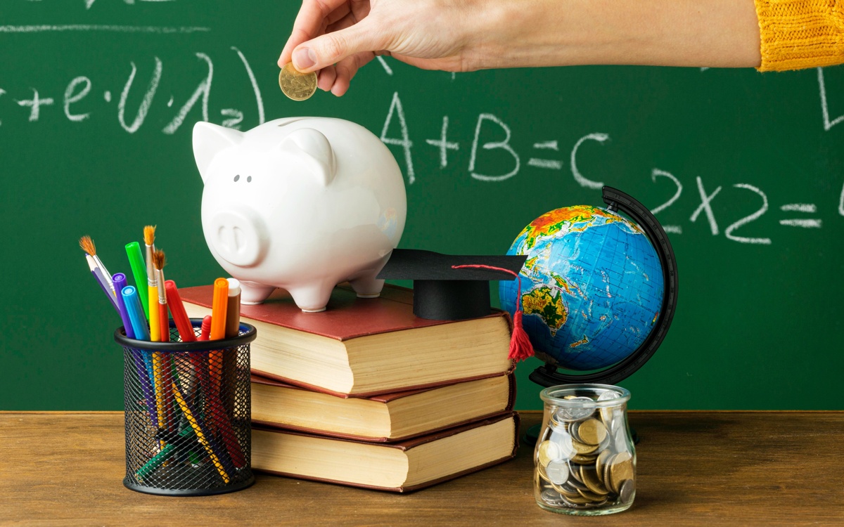 Первые деньги поступили на счета казахстанских частных школ — Минфин