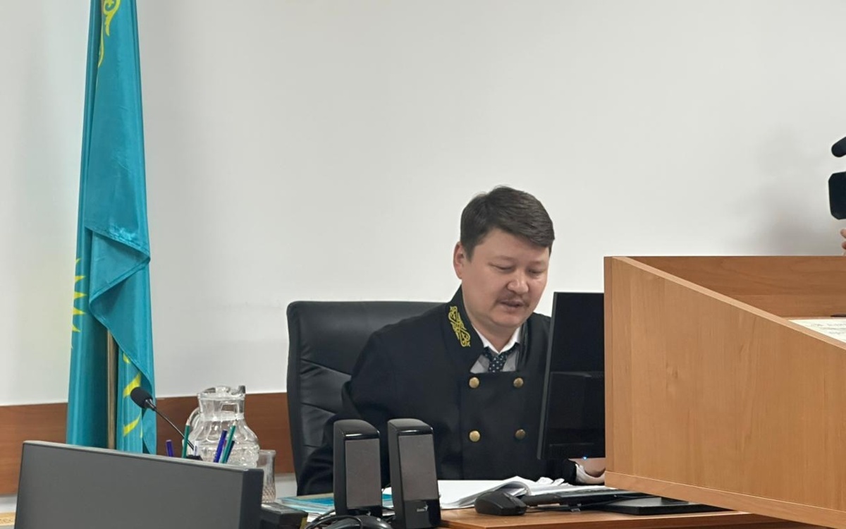 Суд над «Казахским Робин Гудом»: прокурор запросил для Сариева шесть лет лишения свободы