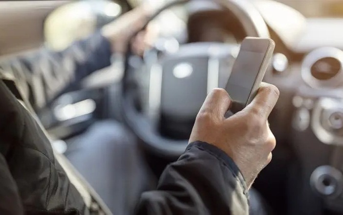 В Израиле предложили штрафовать водителей за SMS на $3000