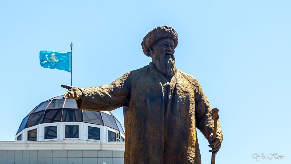 Подрядчик не справился с ремонтом купола здания акимата Жамбылской области