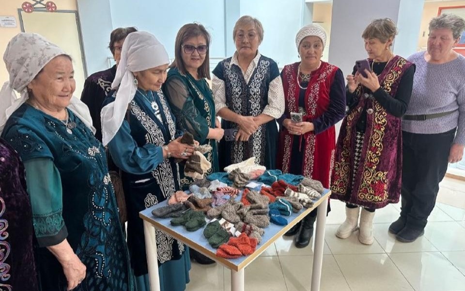 Серебряные-волонтеры-Астаны:-сто-пенсионеров,-которые-делают-город-добрее