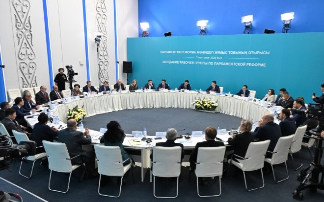 Парламентская реформа: что предлагают эксперты и казахстанцы